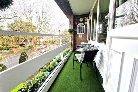 1 bedroom flat for sale, The Avenue, Hatch End