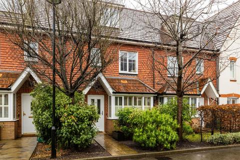3 bedroom terraced house for sale, Hartington Close, Reigate