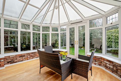 4 bedroom detached house for sale, 64 High Street, Tarporley CW6