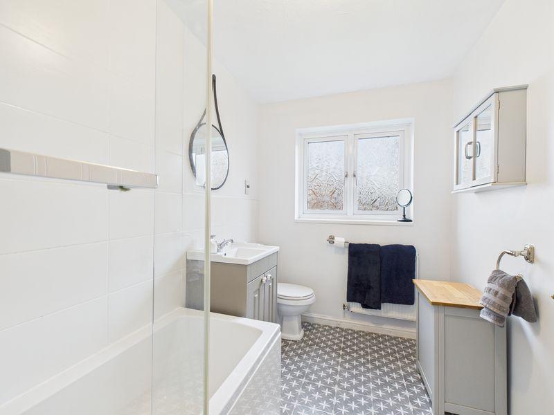 En-suite Bathroom