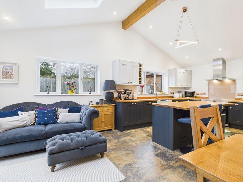Kitchen/ Family area