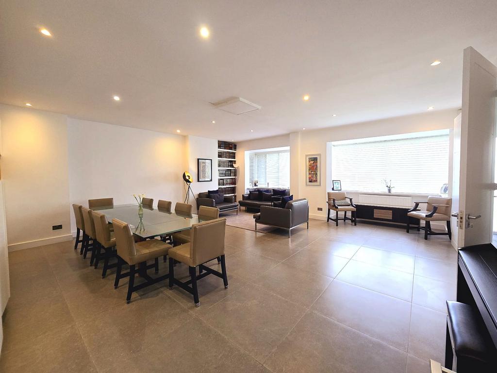 Must see, For sale, Chain Free, Move in ready 7 B