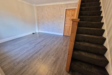 3 bedroom semi-detached house to rent, Somerville, Peterborough, PE4
