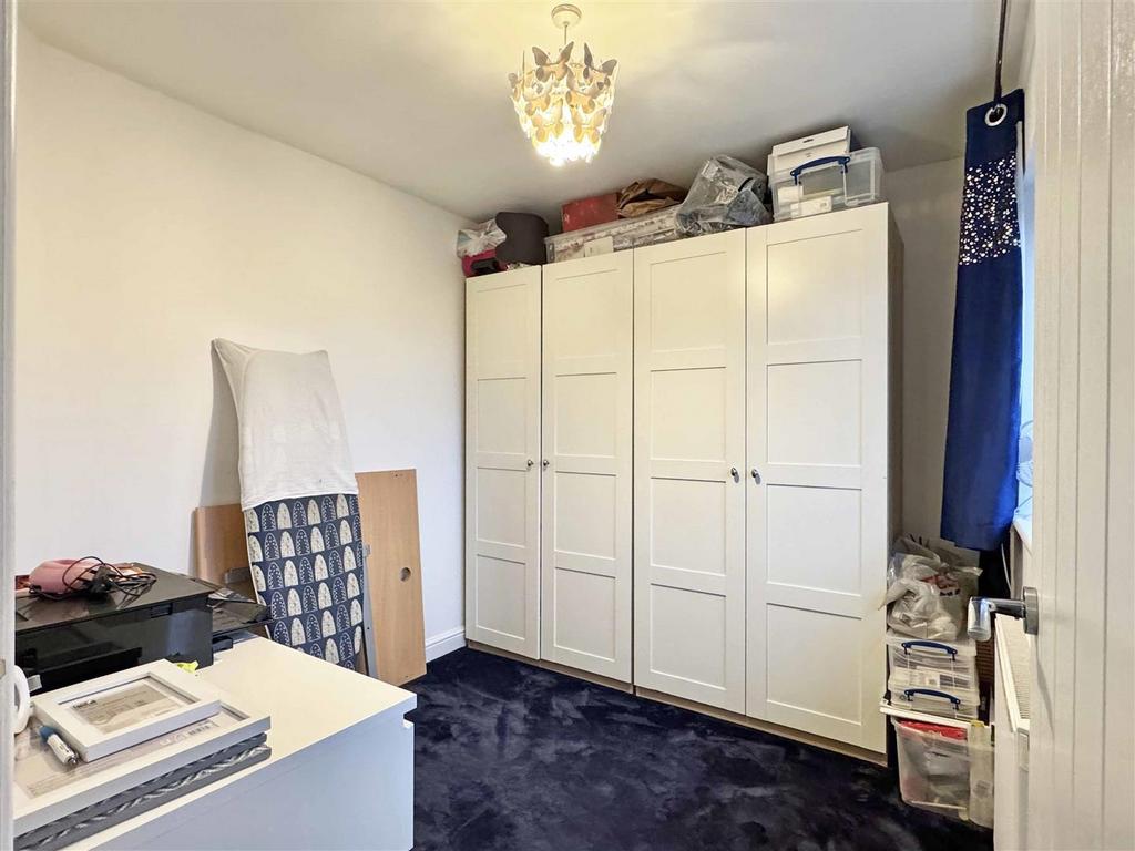 Bedroom 4.jpg