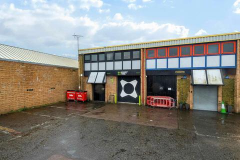 Industrial unit to rent, Malham Rd London SE23 1AH