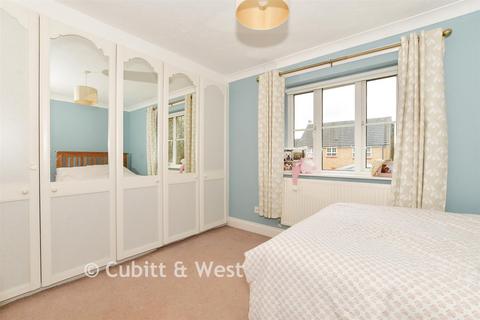 undefined, Cornflower Way, Horsham RH13