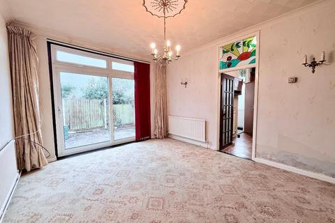 undefined, Connaught Road, Rayleigh, Essex, SS6 8UT