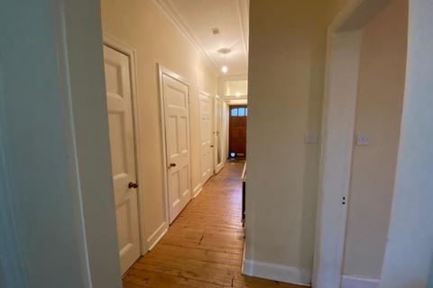 2 bedroom flat to rent, Gilmerton Road, Gilmerton EH17