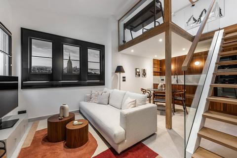 2 bedroom house, A Unique Property, Recoletos - Madrid
