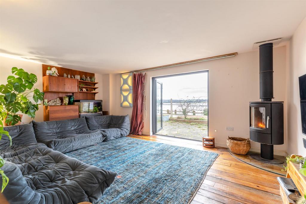 8586262-interior09.jpg