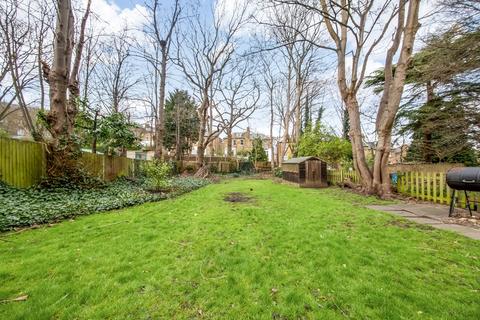 2 bedroom apartment for sale, Victoria Crescent, London, SE19