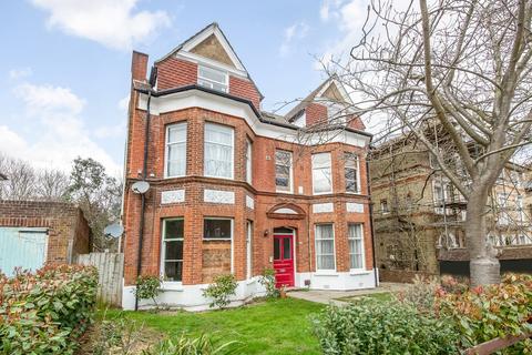 Victoria Crescent, London, SE19