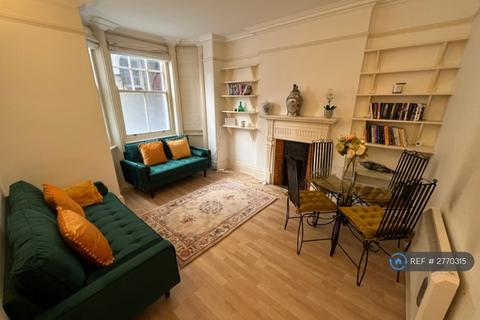 undefined, Pennard Mansions, London, W12