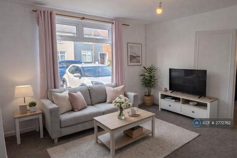 undefined, Hunters Square, Dagenham, RM10