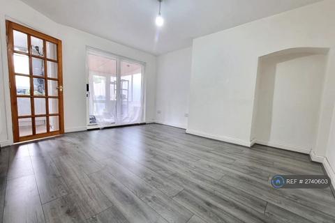 3 bedroom terraced house to rent, York Road, Hall Green, Birmingham, B28