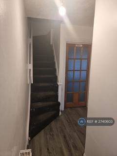 3 bedroom terraced house to rent, York Road, Hall Green, Birmingham, B28
