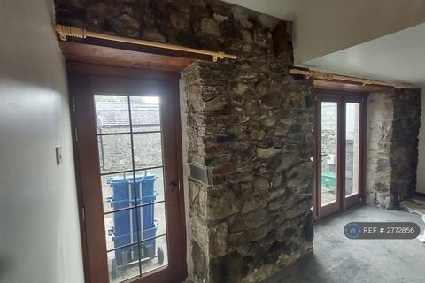 undefined, Lon Wern, Bangor, LL57
