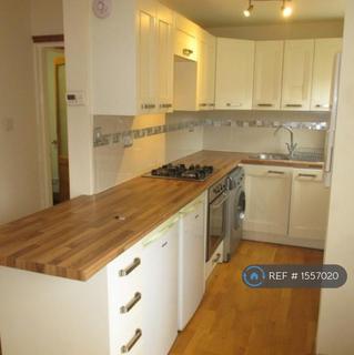 1 bedroom flat to rent, Holtspur Avenue, Wooburn Green , High Wycombe, HP10