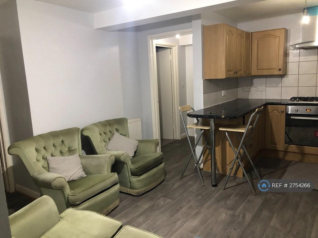 Open Plan Lounge Kitchen