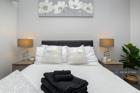 1 bedroom flat to rent, High Street, Wolstanton, Newcastle-Under-Lyme, ST5