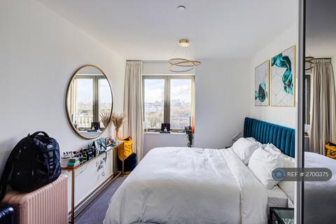 2 bedroom flat to rent, Galley House, London, E16