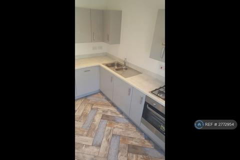 3 bedroom semi-detached house to rent, Lomas Close, Manchester, M5