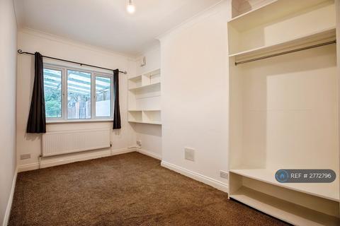 undefined, Whitehorse Lane, London, SE25