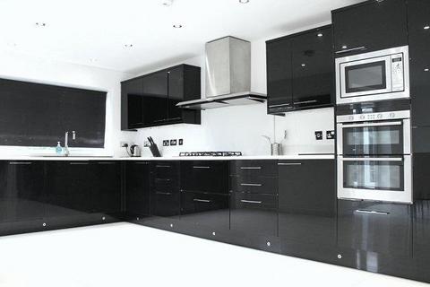 3 bedroom detached house for sale, Huggins Lane , North Mymms, Welham Green , AL9
