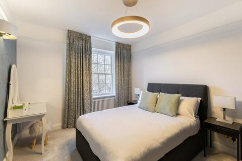 2 bedroom flat for sale, Fulham Road, London SW3