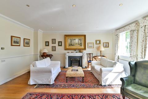 3 bedroom flat for sale, Onslow Gardens, South Kensington, London