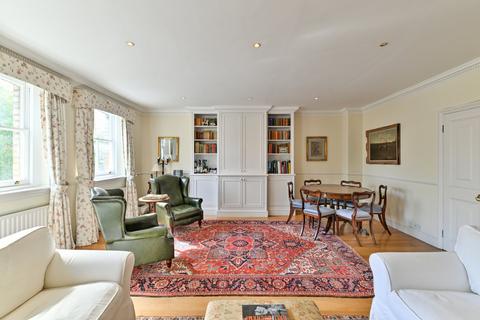 3 bedroom flat for sale, Onslow Gardens, South Kensington, London