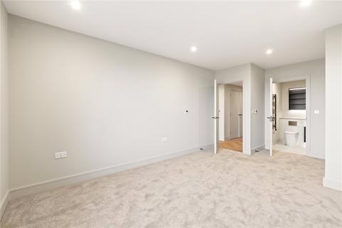 2 bedroom apartment to rent, Bicknell Way, SW17