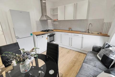 2 bedroom flat to rent, Church Studios, London  NW1
