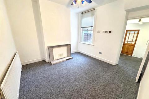 4 bedroom house to rent, Holbrook Road, Stratford