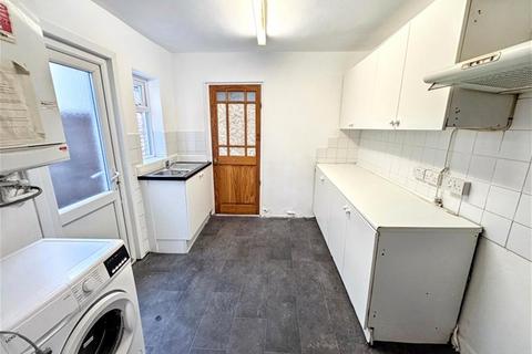 4 bedroom house to rent, Holbrook Road, Stratford