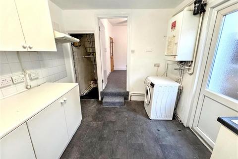4 bedroom house to rent, Holbrook Road, Stratford