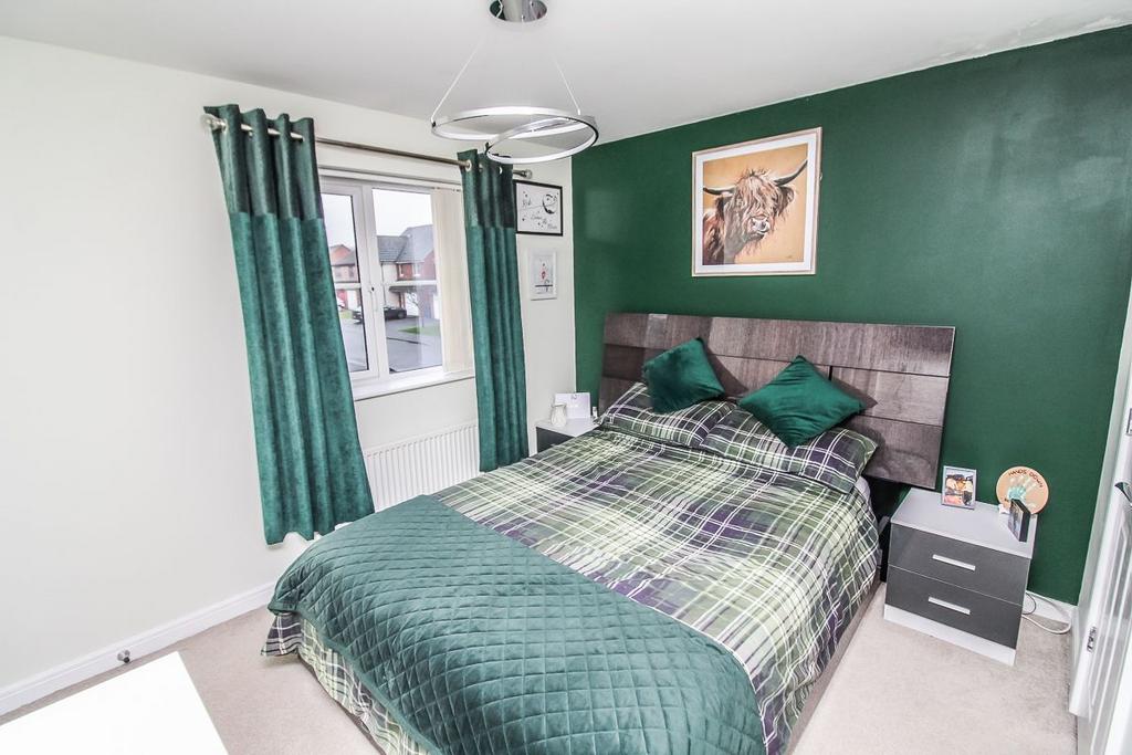 Bedroom One p3