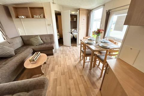 4 bedroom bungalow for sale, Delta Feria, Waterside Holiday Park, Paignton