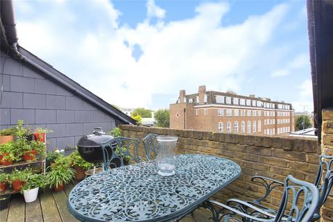 2 bedroom flat to rent, Liston Road, London SW4