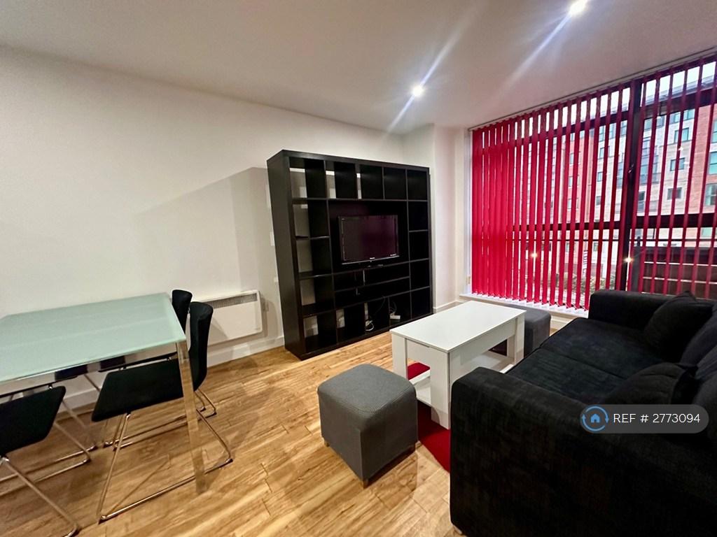 Dining And Lounge