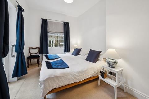 undefined, Sutherland Street, London, SW1V