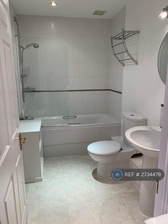 Main Bathroom