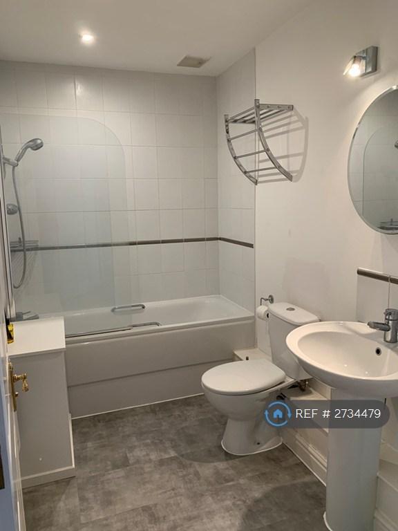 Main Bathroom