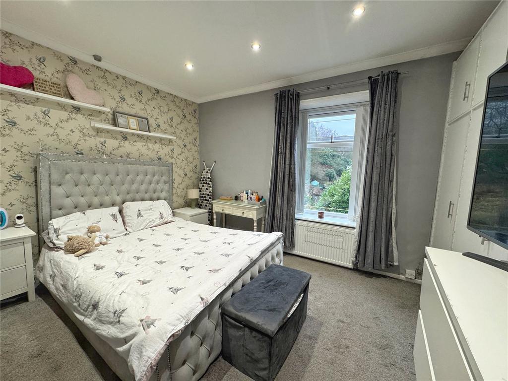 Bed 1