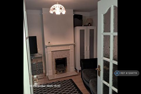 3 bedroom terraced house to rent, Ling Road, Erith, DA8