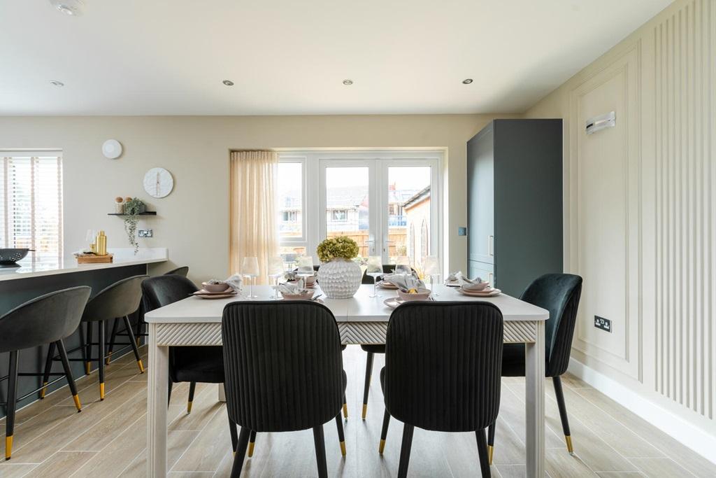Sociable kitchen / dining area