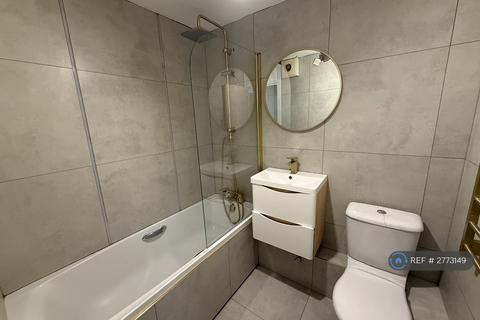undefined, Schooner Way, Cardiff, CF10