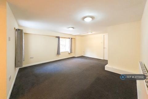 1 bedroom flat to rent, Market Street, Stalybridge, SK15
