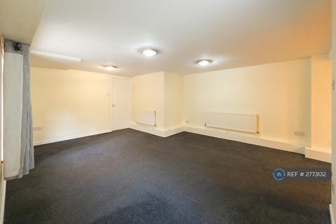 1 bedroom flat to rent, Market Street, Stalybridge, SK15