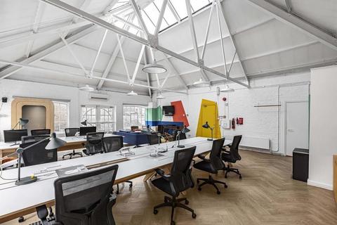 Office to rent, 25 Hackney Rd London E2 7PR